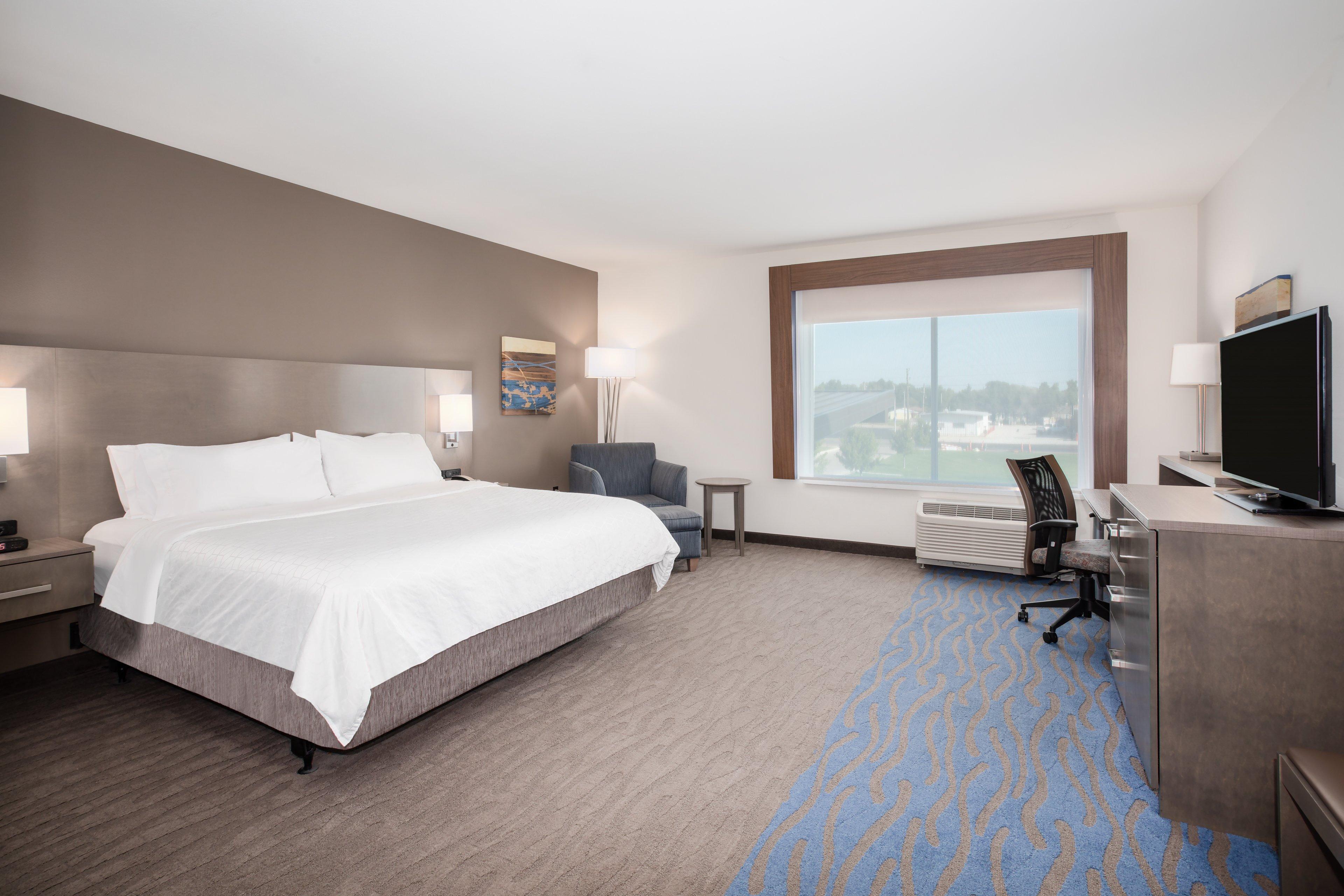 Holiday Inn Express & Suites Great Bend By Ihg Экстерьер фото