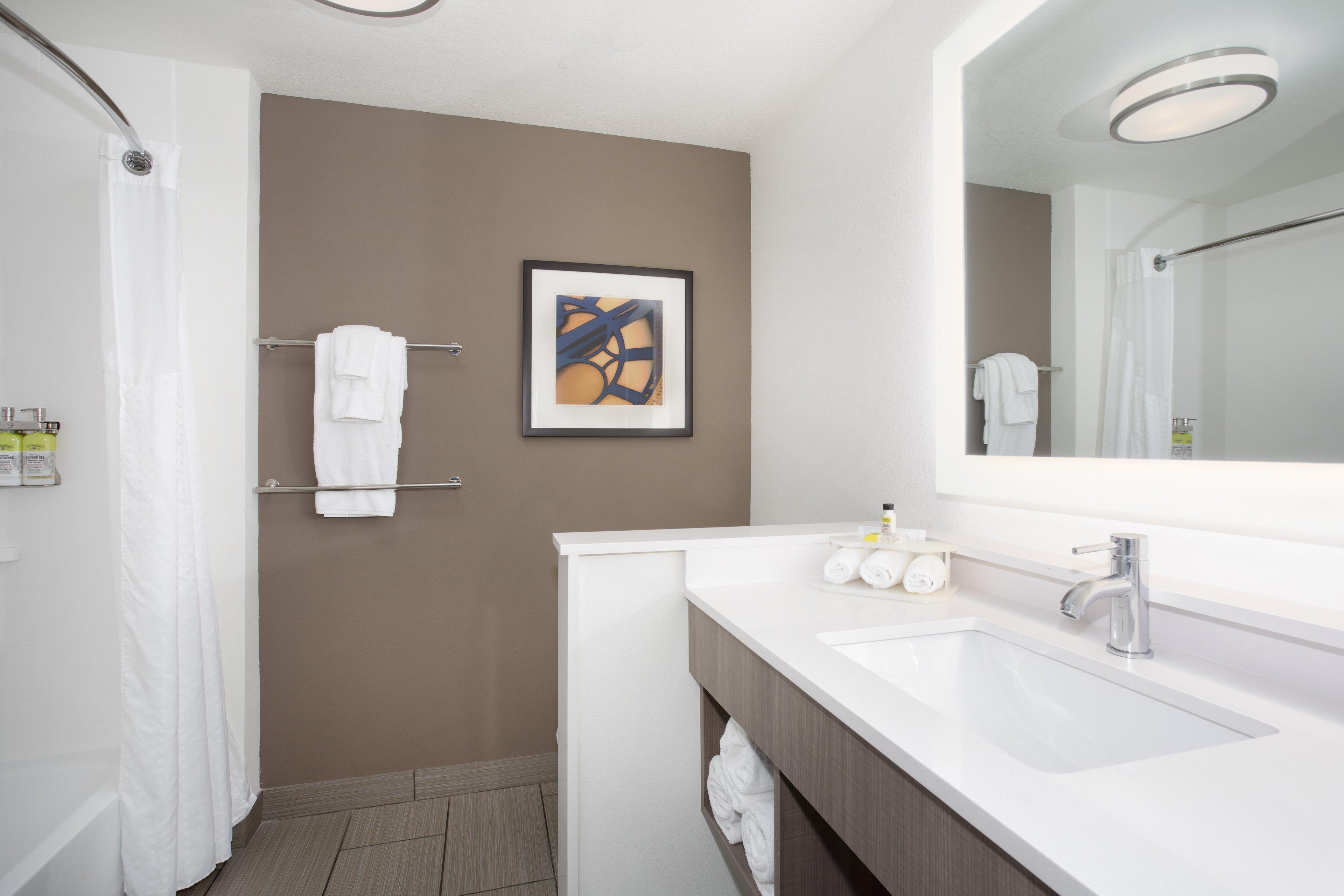 Holiday Inn Express & Suites Great Bend By Ihg Экстерьер фото