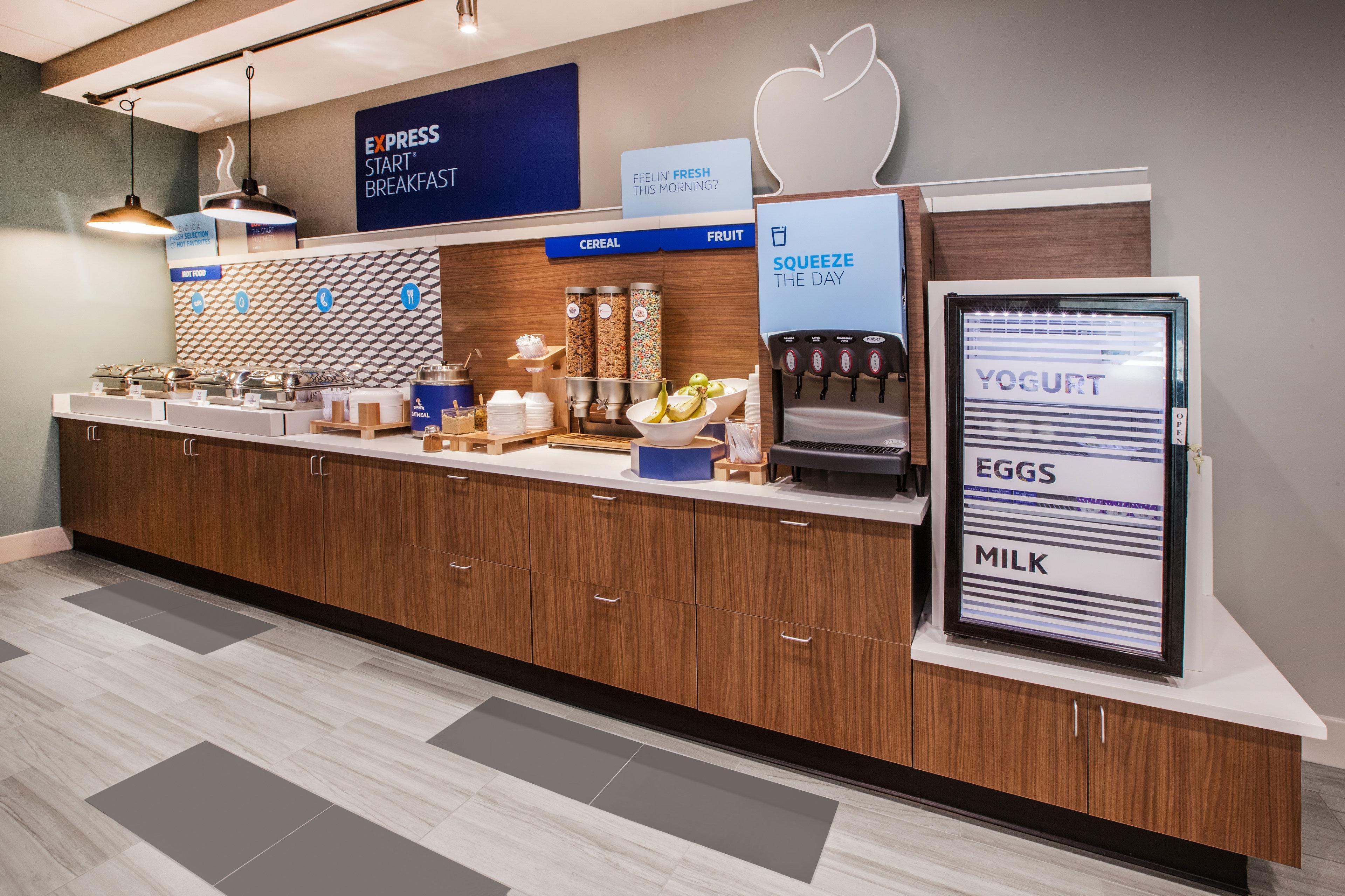 Holiday Inn Express & Suites Great Bend By Ihg Экстерьер фото